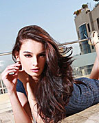 Evelyn Sharma